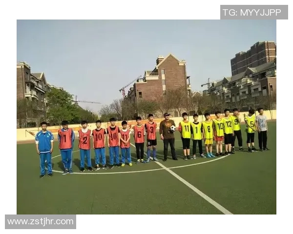 家庭与足球的交融：如何在赛场与家人之间找到平衡与快乐